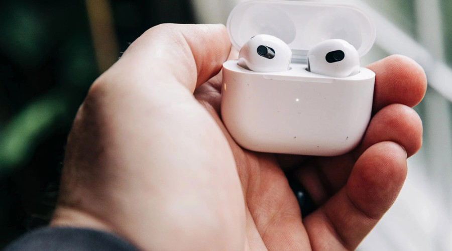 بررسی یکی از بهترین و جدیدترین محصولات تولیدی اپل (AirPods 3)!