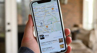 از سال 2023 نتایج جستجو در اپلیکیشن Apple Maps بر اساس تبلیغات نمایش داده می شود