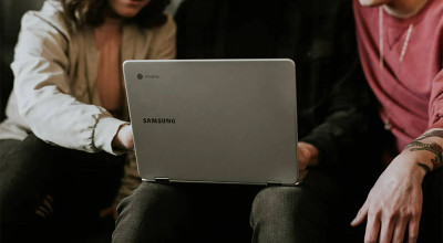 کروم بوک Samsung Galaxy Chromebook 2 360 دستگاهی انعطاف پذیر اما نه چندان قوی از لحاظ سخت افزاری است