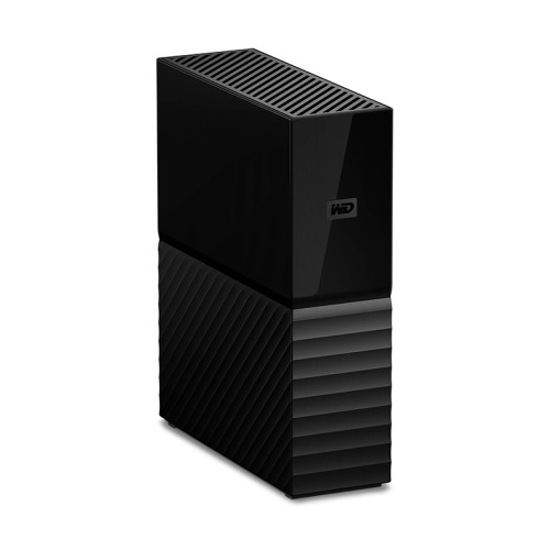 هارد اکسترنال وسترن دیجیتال My Book Desktop 8TB از طریق آداپتور AC به برق متصل می شود.