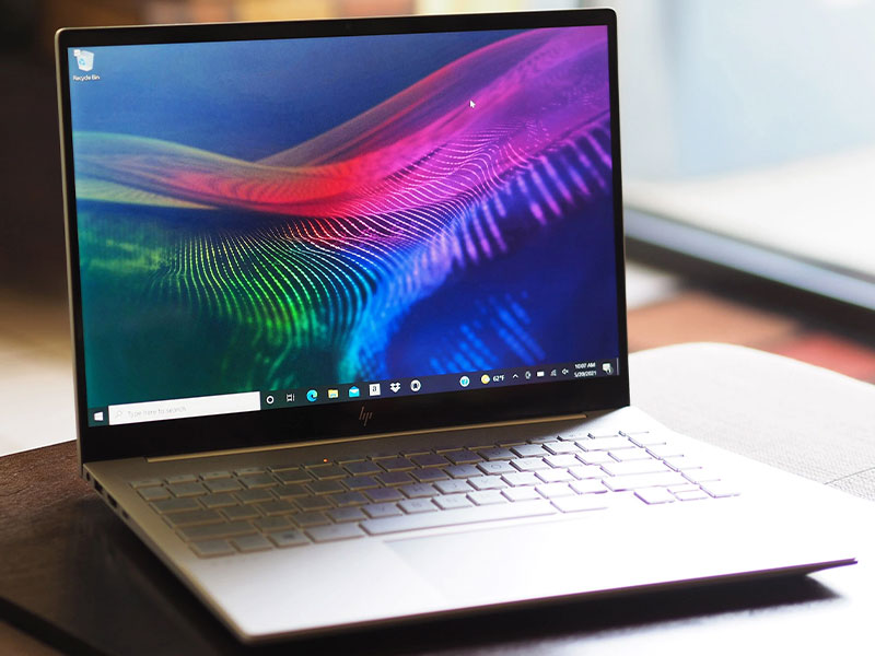 نمایشگر ASUS ZenBook 14 در مقابل HP ENVY 14