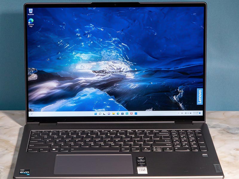 طراحی و ویژگی ها لپ تاپ اچ پی Spectre x360 16 در مقایسه با لپ تاپ لنوو Yoga 7i 16 (Gen 7)