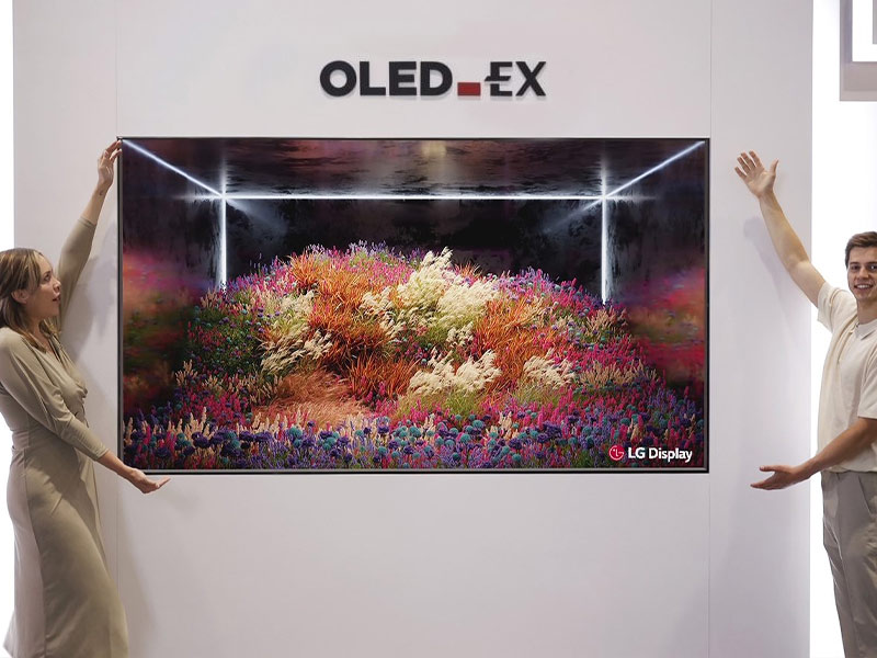 تلویزیون 97 اینچ OLED EX ال جی بدون اینکه به اسپیکر مجهز باشد می تواند صدای 5.1 کاناله تولید کند!