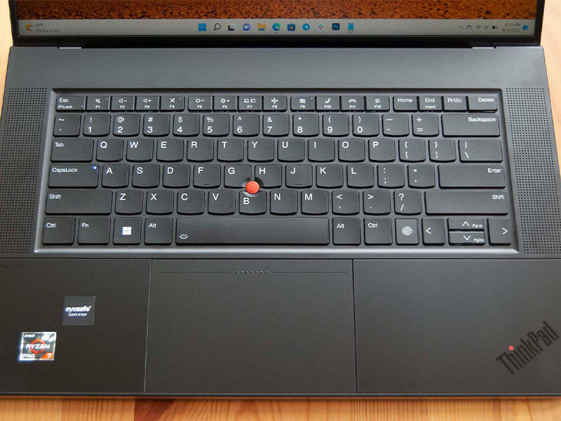 صفحه نمایش Lenovo ThinkPad Z13 در مقابل Lenovo ThinkPad Z16