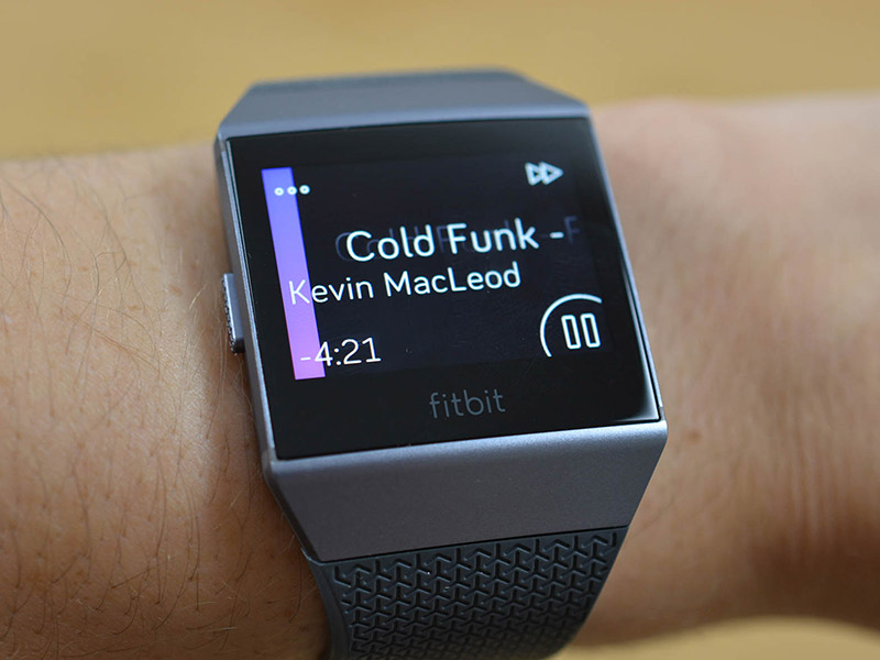 کاربران ویندوز به زودی توانایی سینک کردن موزیک از طریق PC با ساعت های هوشمند Fitbit را از دست می دهند