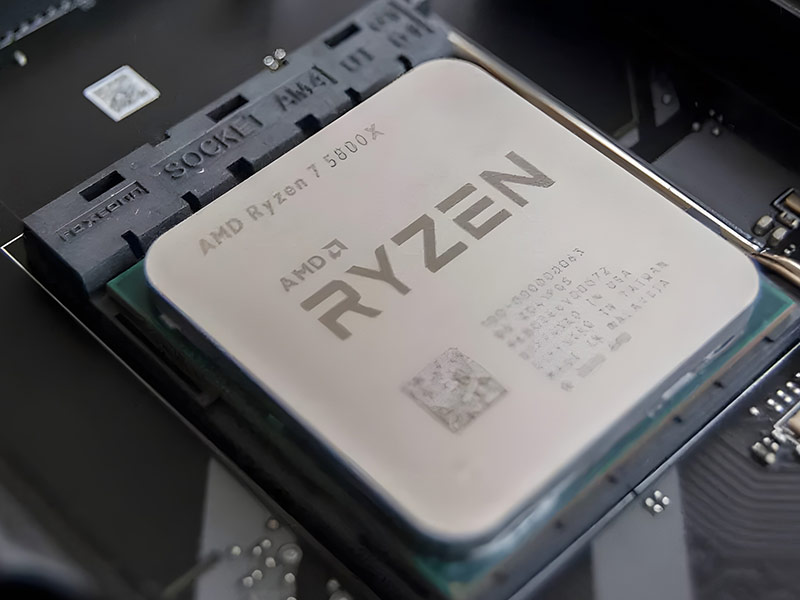 کدام برای رندرینگ مناسب تر است: AMD Ryzen 7 5800X یا AMD Ryzen 5 5600X؟