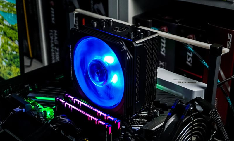 خنک کننده پردازنده Cooler Master Hyper 212 – کارایی مناسب با توجه به قیمت