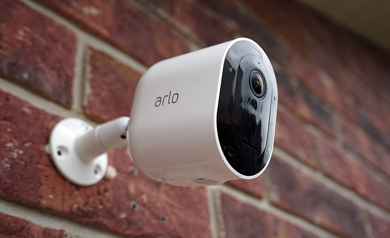 دوربین امنیتی Arlo Pro 3 Spotlight – برند معتبر