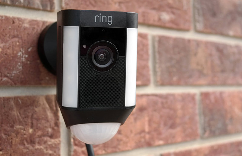 دوربین امنیتی Ring Spotlight Cam Wired – امنیت تضمین شده