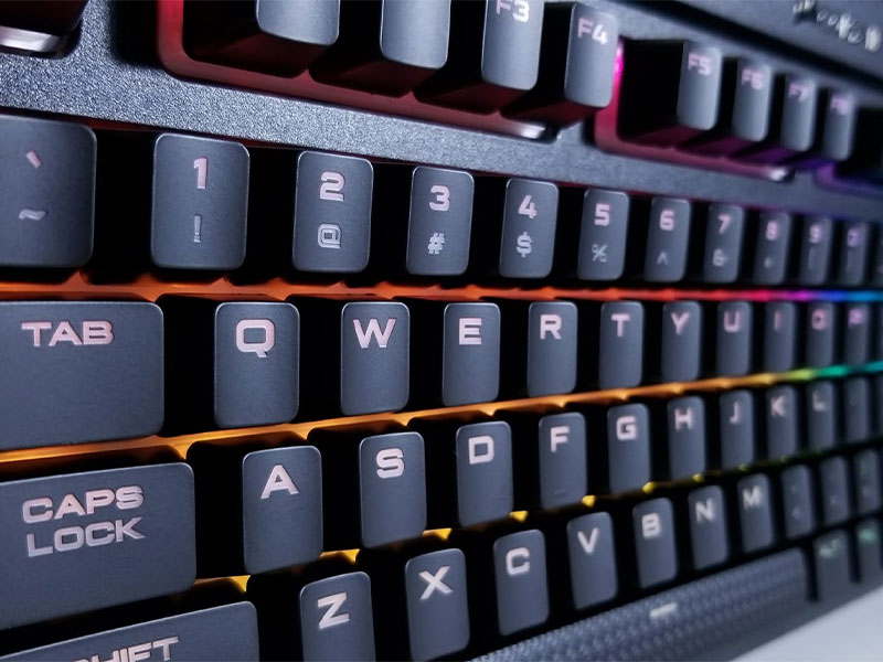 بررسی کامل و تخصصی کیبورد گیمینگ K68 RGB Cherry MX Red کورسیر!