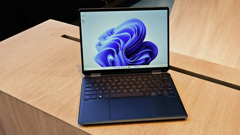 لپ تاپ جدید HP Spectre x360 13.5 با پردازنده نسل 12 اینتل عرضه می شود