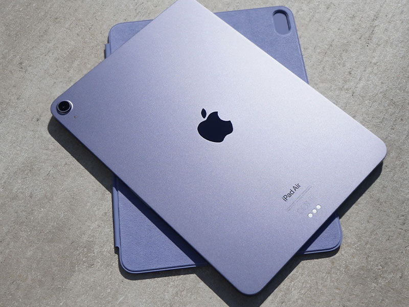 iPad mini 6 قابلیت حمل بهتری دارد