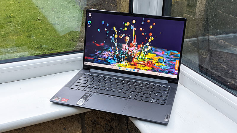 لپ تاپ IdeaPad Slim 7 Carbon جدید لنوو سبک ترین لپ تاپ 14 اینچی با صفحه نمایش OLED است!