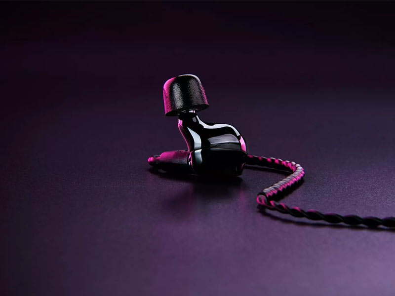 آشنایی با هدفون Razer Moray