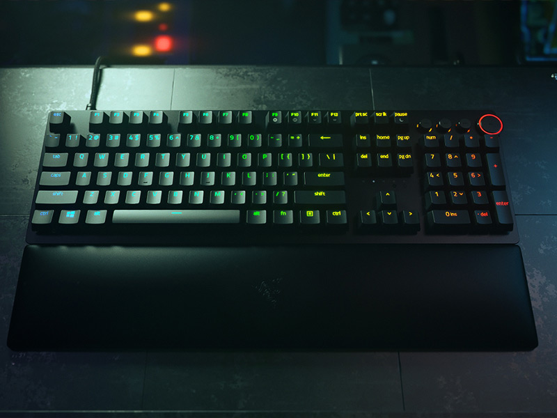 Razer Huntsman V2 Analog سریع ترین و حرفه ای ترین!