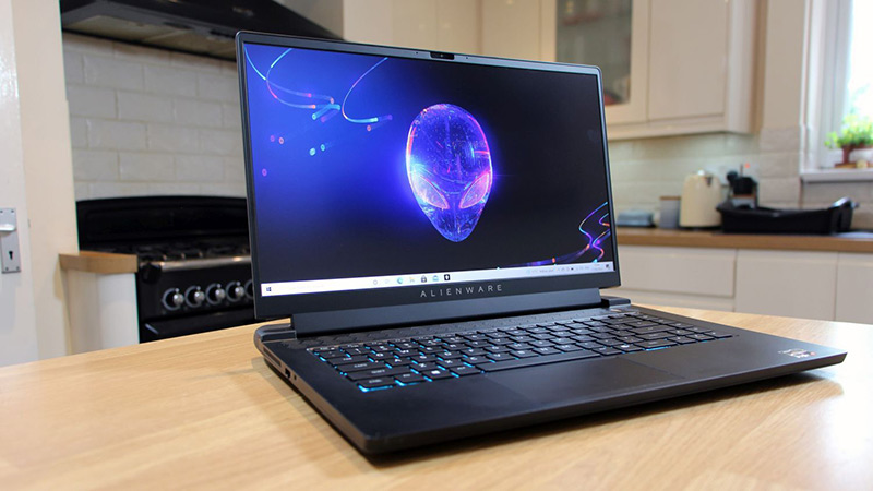 لپ تاپ Alienware M15 – استایل جذاب!